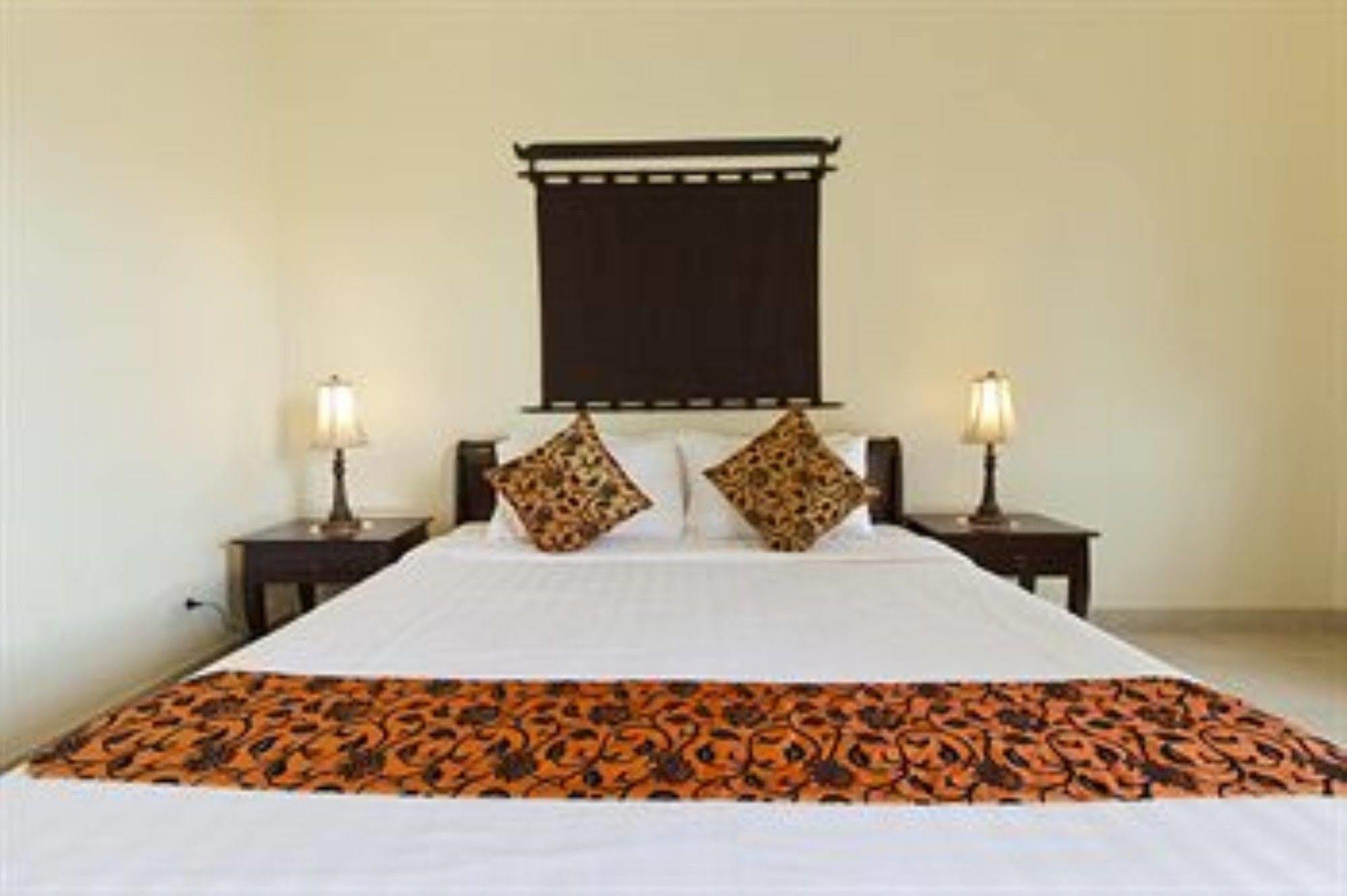 Grand Residence Phnom Penh Extérieur photo