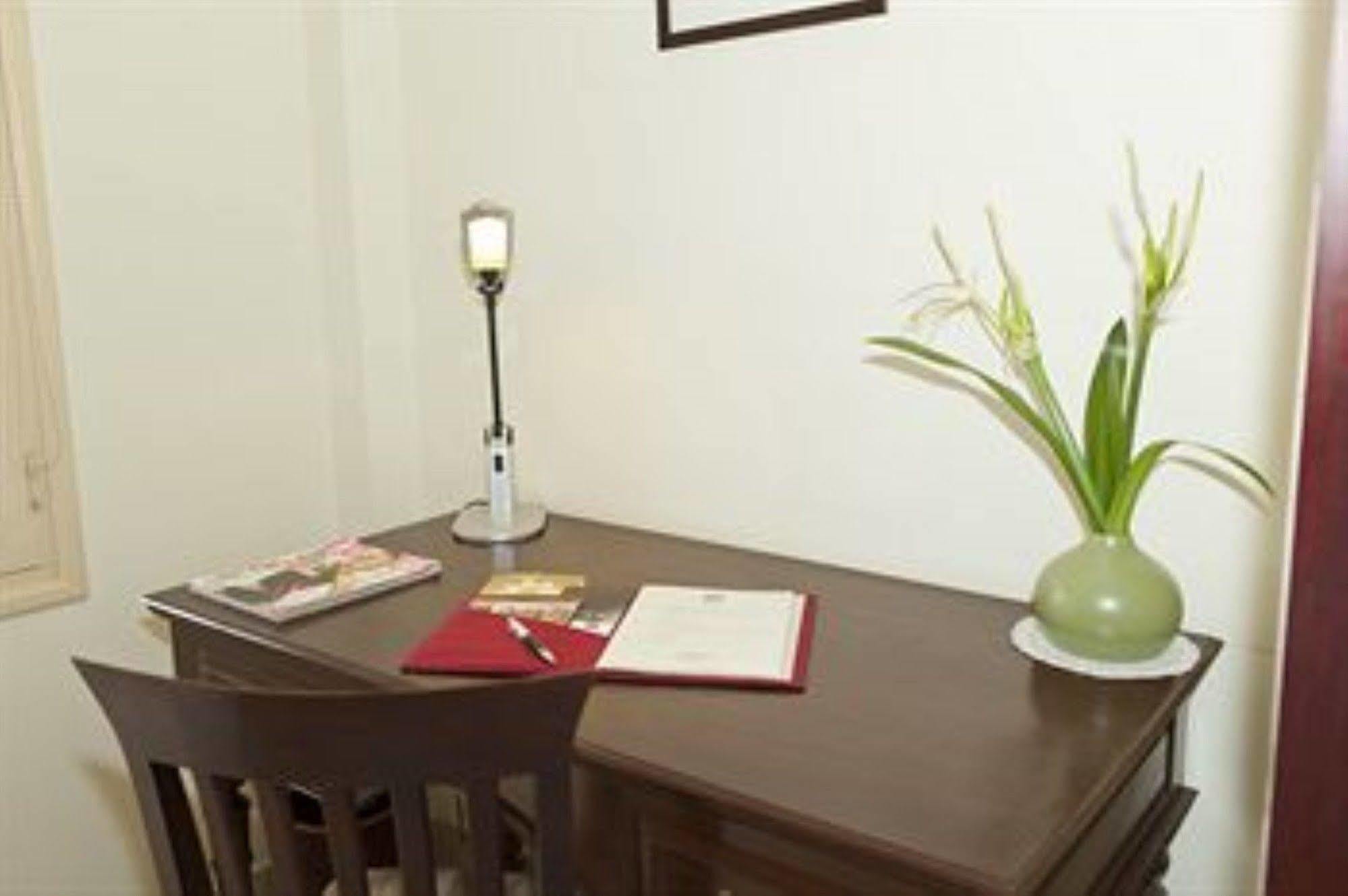 Grand Residence Phnom Penh Extérieur photo
