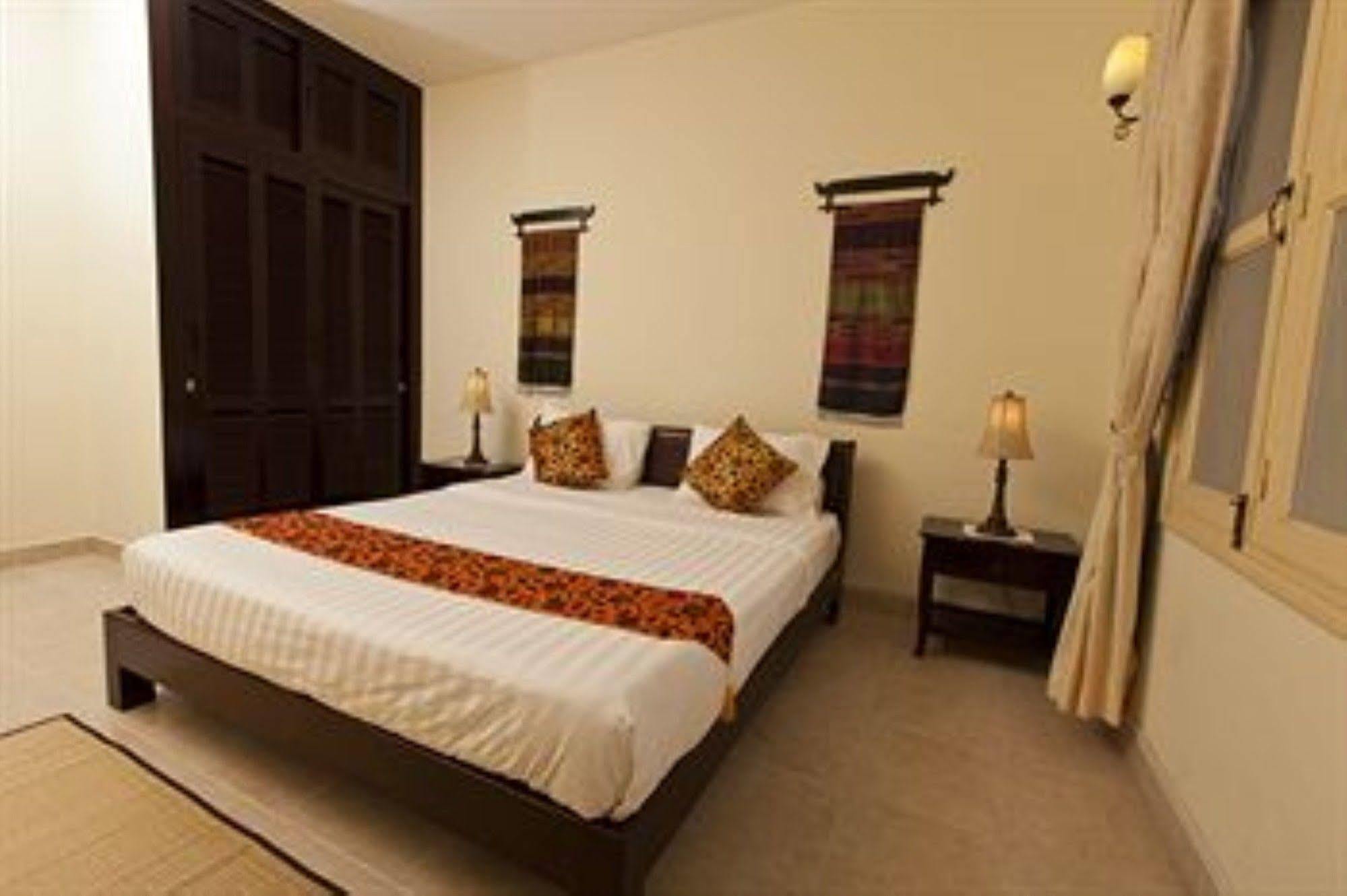 Grand Residence Phnom Penh Extérieur photo